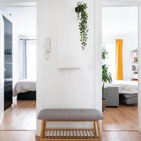 And Cozy Parisian Apartment *