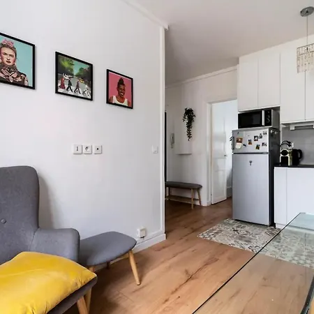 Apartament Nice&cozy Parisian