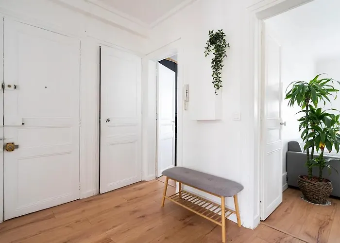 Apartment And Cozy Parisian *