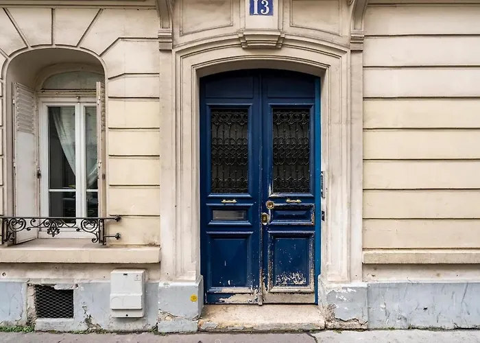 And Cozy Parisian